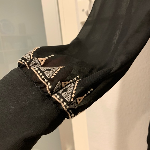 House of Harlow Black Sheer Embroidered Romper - Picture 5 of 7